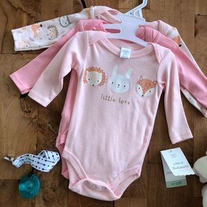 Baby Kiss 3 pk long sleeve bodysuits 0-3M NWT
